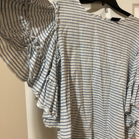 🔶Bundle 3 for 25🔶 Ruffled Sleeve Blouse - Picture 2 of 7